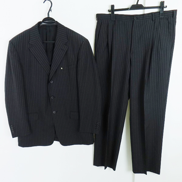 実際に弊社で買取させて頂いたVERSACE/ヴェルサーチ ストライプ スーツ ジャケット/パンツ/セットアップ/25WSVA/54