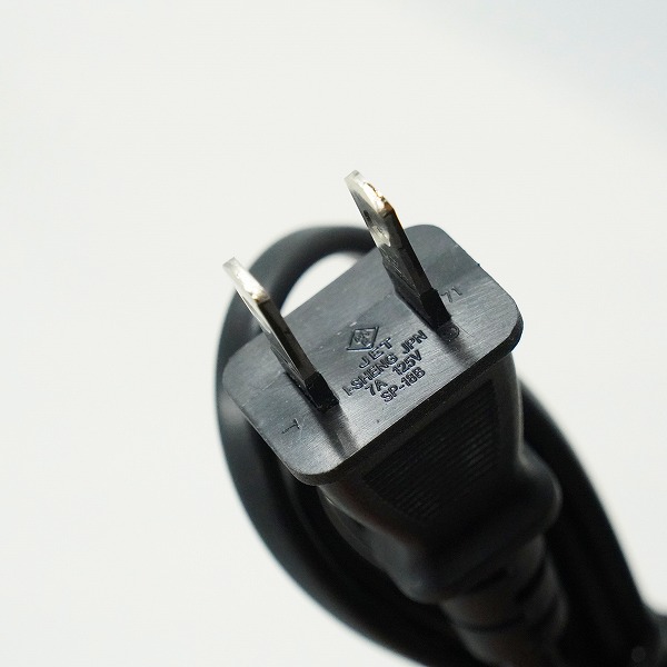 実際に弊社で買取させて頂いたSONY/ソニー DVP-SR20 2023年製 CD/DVDプレーヤー リモコン付き 動作確認済みの画像 8枚目