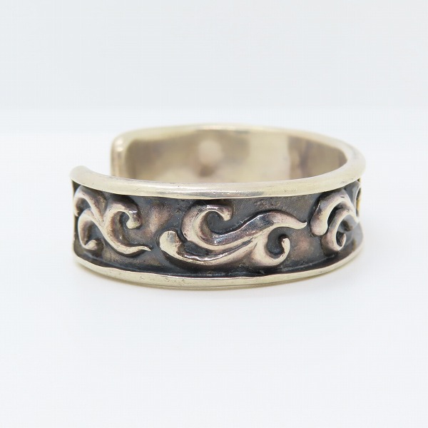 実際に弊社で買取させて頂いた【ワランティ付き】FIRST ARROW'S/ファーストアローズ アラベスク浮き唐草彫り バングル BR-028の画像 4枚目