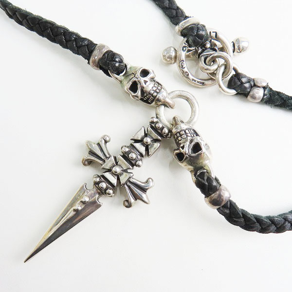 実際に弊社で買取させて頂いたTRAVIS WALKER/トラヴィスワーカー クロスダガーペンダント 2スカル レザーブレード