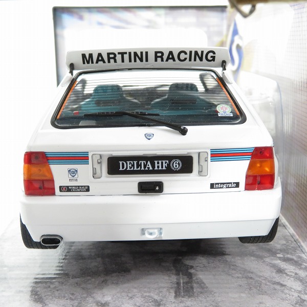 実際に弊社で買取させて頂いたSolido/ソリド 1/18 LANCIA DELTA HF INTEGRALE EVO 1 MARTINI 6 1992/ランチアデルタ HF インテグラーレ マルティニ6 ミニカーの画像 3枚目