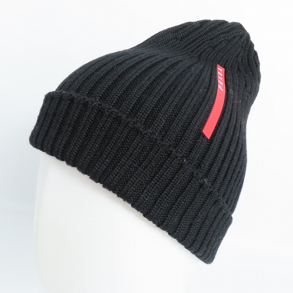 実際に弊社で買取させて頂いたPRADA/プラダ ラバーロゴウールニットキャップ ニット帽 ビーニー SMB374 S202 U97/M