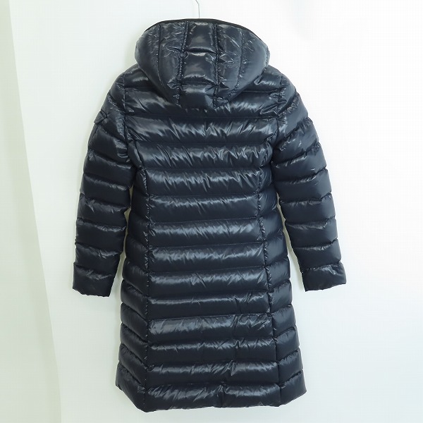 実際に弊社で買取させて頂いた【JPタグ】MONCLER/モンクレール MOKA/モカ ダウンジャケット E20934981705 68950/1の画像 1枚目