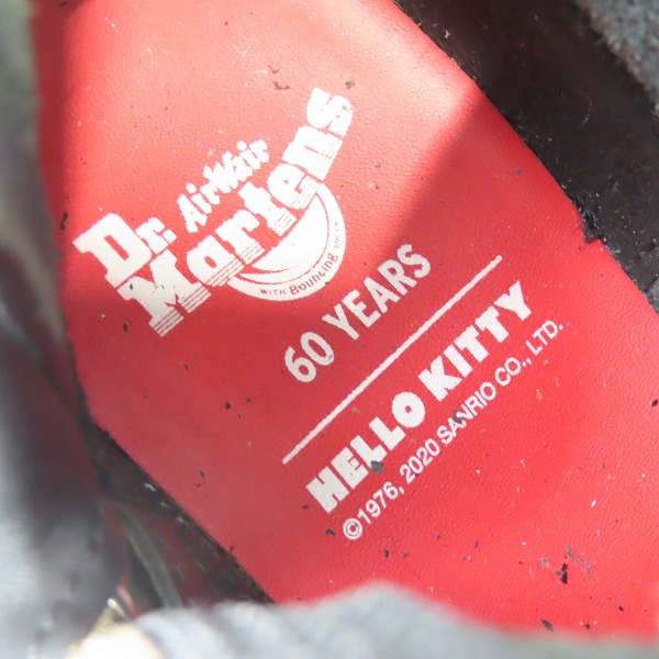 実際に弊社で買取させて頂いたDr.Martens×HELLO KITTY/ドクターマーチン×ハローキティ ブーツ 8ホール 厚底 60周年記念 UK5の画像 5枚目
