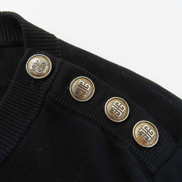 実際に弊社で買取させて頂いた【JPタグ】GIVENCHY/ジバンシィ 18AW ロゴ4ボタン コットンクルーネックニット BM9047403B/XSの画像 6枚目
