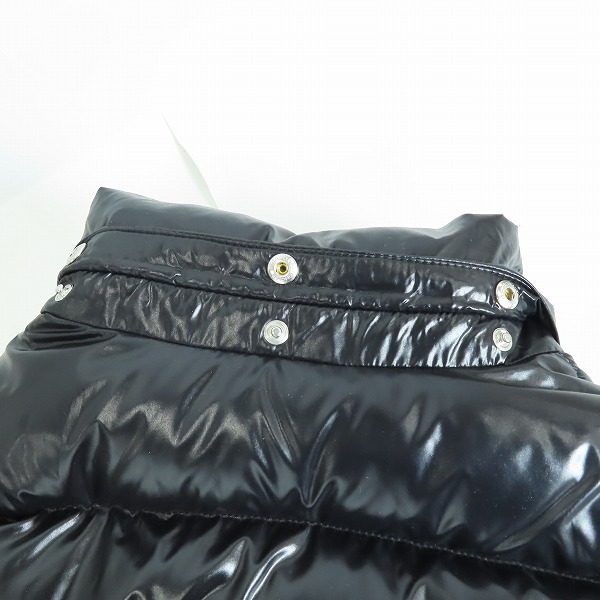 実際に弊社で買取させて頂いた【JPタグ】MONCLER/モンクレール HANOVERIAN ダウンジャケット F20911D50700/1の画像 8枚目