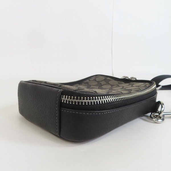 実際に弊社で買取させて頂いたCOACH/コーチ シグネチャー柄 キャンバス ショルダーポーチ CH097の画像 3枚目