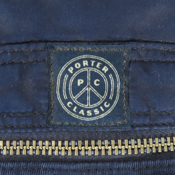 実際に弊社で買取させて頂いたPORTER CLASSIC/ポータークラシック SUPER NYLON ヘルメットバッグ Sの画像 4枚目