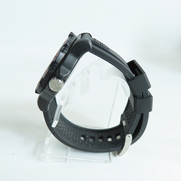 実際に弊社で買取させて頂いたLUMINOX/ルミノックス ブラック オプス カーボン Ref.8895 腕時計/ウォッチの画像 1枚目