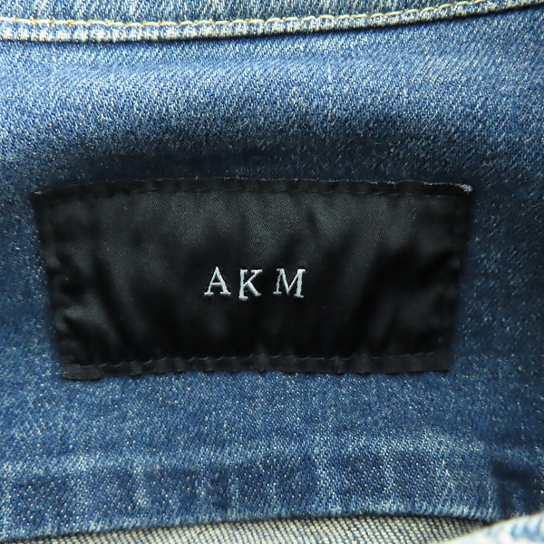 実際に弊社で買取させて頂いたAKM/エーケーエム ダメージ加工  シングル ライダース デニム ジャケット B260/Mの画像 2枚目