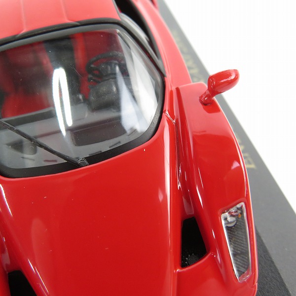 実際に弊社で買取させて頂いたixo/イクソ 1/43 Ferrari/フェラーリ ENZO FERRARI/エンツォ フェラーリ 2002 レッド ミニカーの画像 5枚目