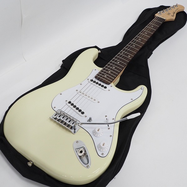 実際に弊社で買取させて頂いた★【難有り】Bacchus/バッカス UNIVERSE SERIES ストラトキャスターType エレキギター ソフトケース付