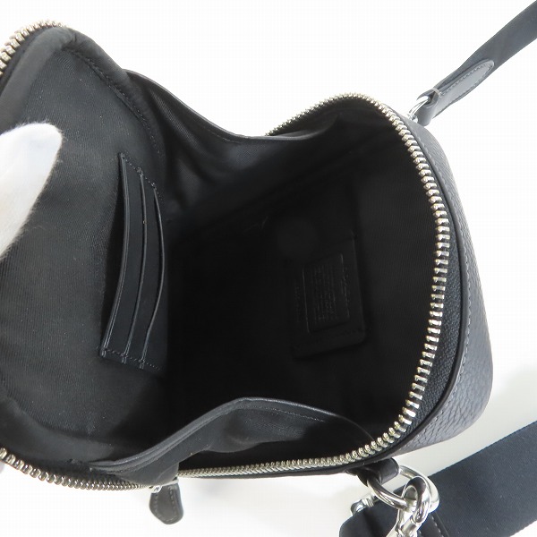 実際に弊社で買取させて頂いたCOACH/コーチ シグネチャー柄 キャンバス ショルダーポーチ CH097の画像 4枚目