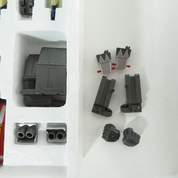 実際に弊社で買取させて頂いたBANDAI/バンダイ 超合金魂 GX-03 超電磁ロボ コン・バトラーV ロボット フィギュアの画像 4枚目