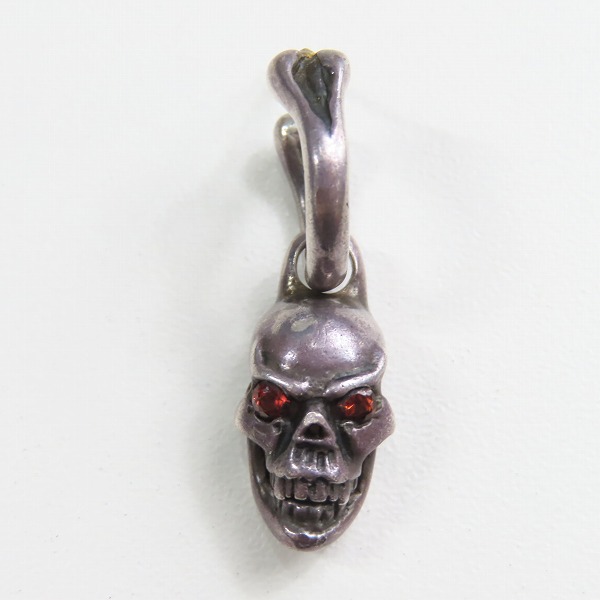 実際に弊社で買取させて頂いたLEATHERS AND TREASURES/レザーズアンドトレジャーズ Skull earring スカルイヤリング ピアス w/ストーンの画像 3枚目