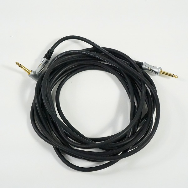 実際に弊社で買取させて頂いたbespeco/べスペコ Platinum Series 約6m L/S ギターシールド ベースシールド 動作確認済み