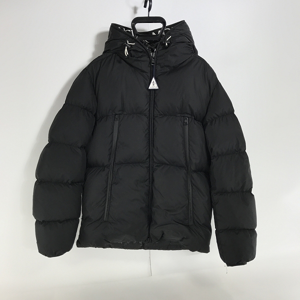 実際に弊社で買取させて頂いた【JPタグ】MONCLER/モンクレール MONTCLA GIUBBOTTO/モンクラー ダウンジャケット G20911A00144 C0300/1