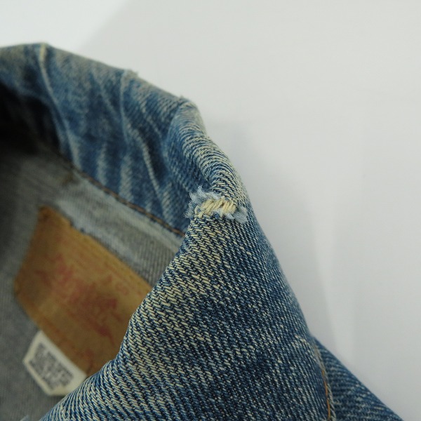 実際に弊社で買取させて頂いたLEVIS/リーバイス デニムジャケット 70505-0210の画像 4枚目