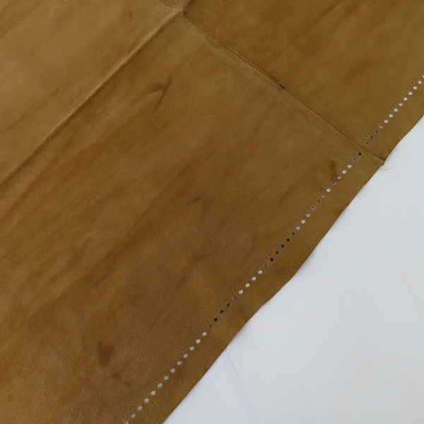 実際に弊社で買取させて頂いたLOEWE/ロエベ スエード パンチングレザー フリンジ ストールの画像 4枚目