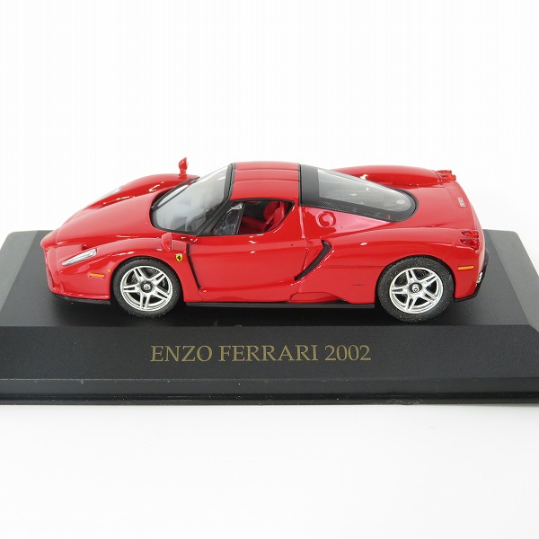 実際に弊社で買取させて頂いたixo/イクソ 1/43 Ferrari/フェラーリ ENZO FERRARI/エンツォ フェラーリ 2002 レッド ミニカーの画像 1枚目
