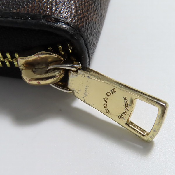 実際に弊社で買取させて頂いたCOACH/コーチ シグネチャー柄 ラウンドファスナー ロングウォレット/長財布 F52859の画像 8枚目