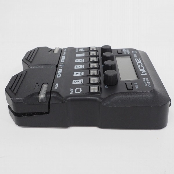 実際に弊社で買取させて頂いたZOOM/ズーム G1 FOUR Ver.v1.10 エレキギター用マルチエフェクター【簡易動作確認済】の画像 2枚目