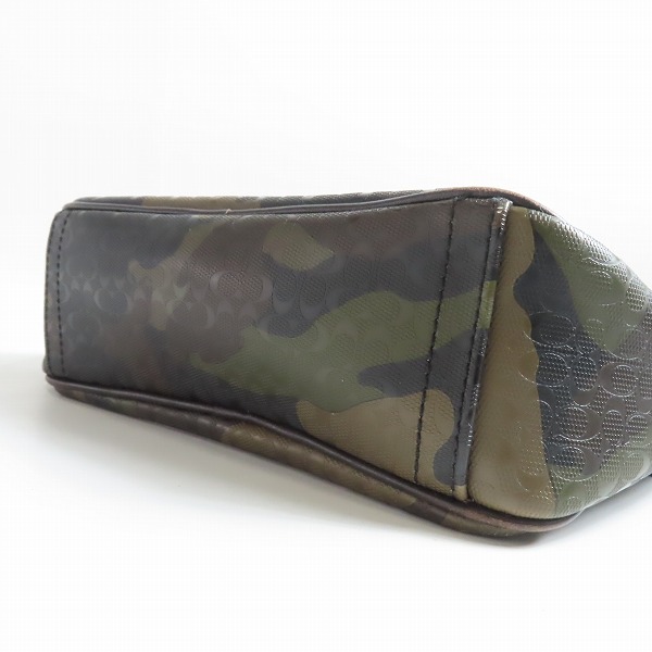 実際に弊社で買取させて頂いたCOACH/コーチ シグネチャー カモフラージュ ショルダーバッグ F70848の画像 3枚目