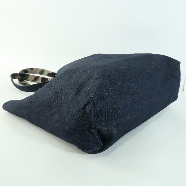 実際に弊社で買取させて頂いたA BATHING APE×A.P.C./アベイシングエイプ×アーペーセー リバーシブル デニム 迷彩 トート バッグの画像 5枚目