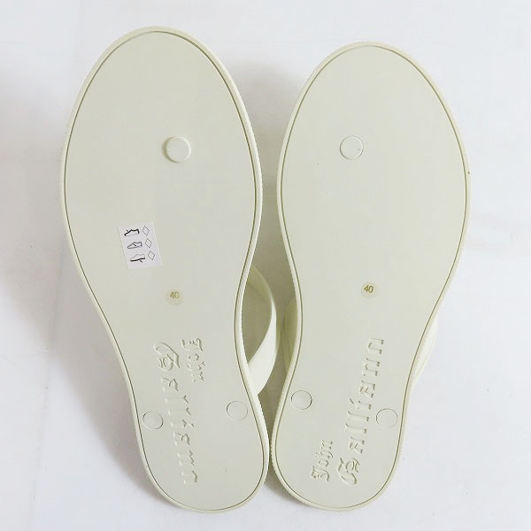 実際に弊社で買取させて頂いた【未使用】John Galliano/ジョンガリアーノ サンダル　ホワイト/40の画像 2枚目