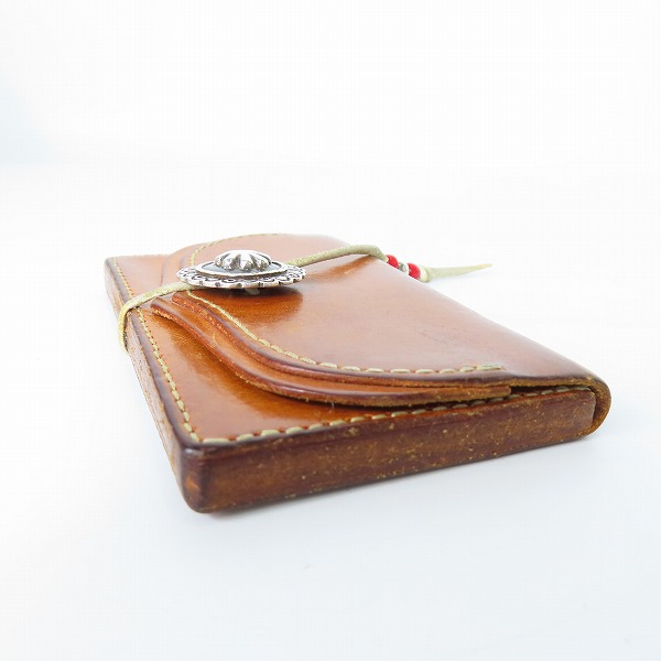 実際に弊社で買取させて頂いた【ワランティ付き】FIRST ARROW'S/ファーストアローズ コンチョ レザー 名刺入れ/カードケース L-027Cの画像 2枚目