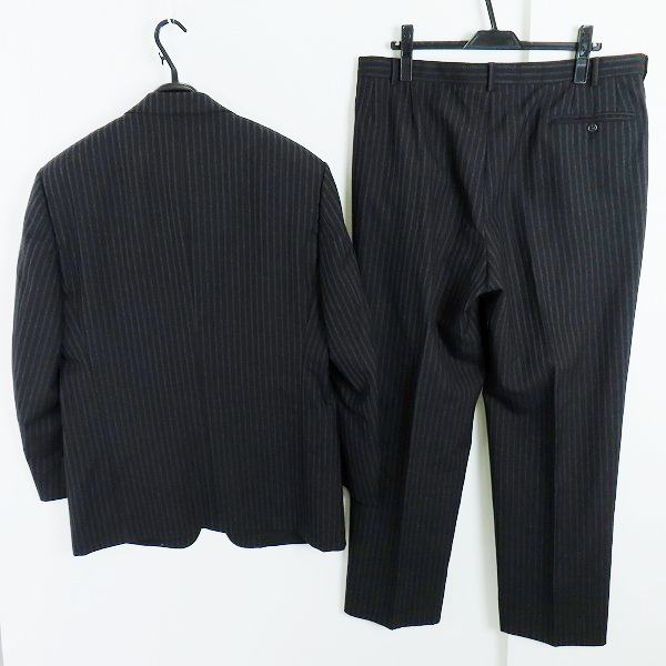 実際に弊社で買取させて頂いたVERSACE/ヴェルサーチ ストライプ スーツ ジャケット/パンツ/セットアップ/25WSVA/54の画像 1枚目