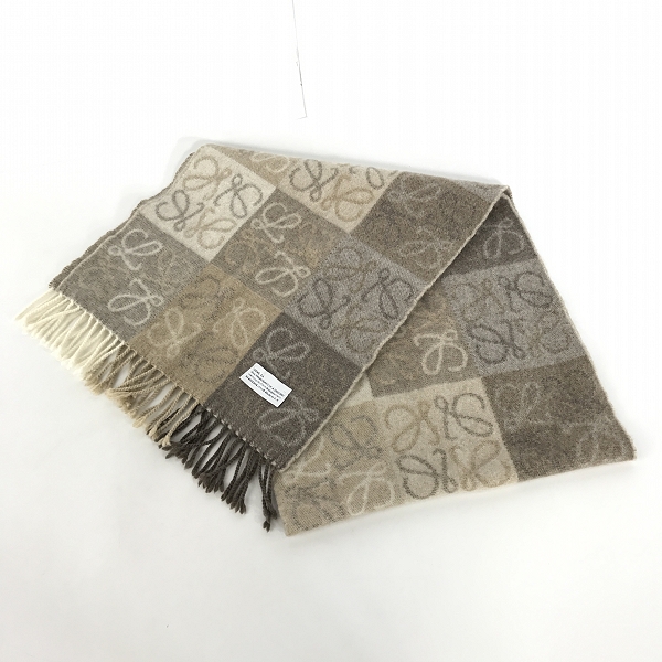 実際に弊社で買取させて頂いたLOEWE/ロエベ アナグラム マフラー ストール/28003861