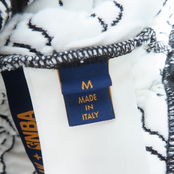 実際に弊社で買取させて頂いた【JPタグ】LOUIS VUITTON/ルイヴィトン NBA モノグラム ジップアップパーカー RM212M Mの画像 3枚目