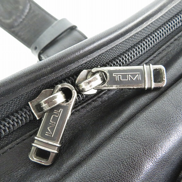 実際に弊社で買取させて頂いたTUMI/トゥミ 牛革 エッセンシャルナパレザー 2WAY ブリーフケース/ビジネスバッグ 96130D4の画像 6枚目
