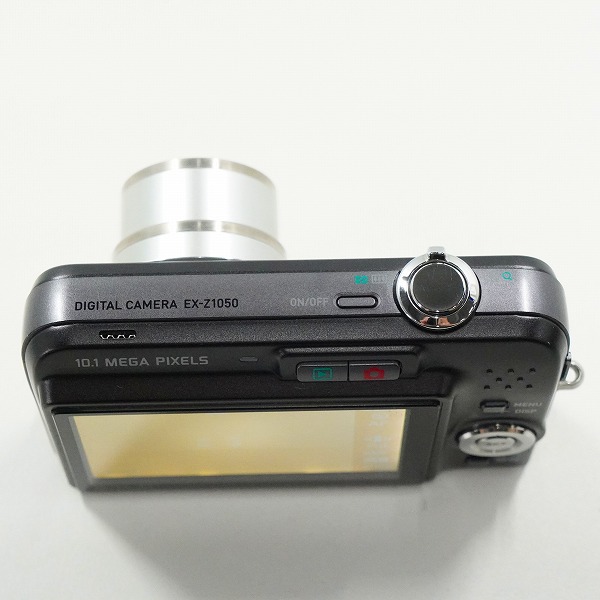 実際に弊社で買取させて頂いたCASIO/カシオ EXILIM EX-Z1050 コンパクトデジタルカメラ 簡易動作確認済みの画像 4枚目