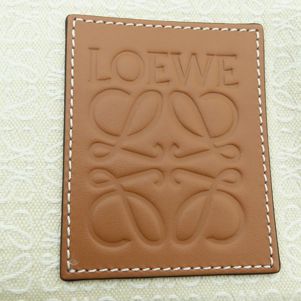 実際に弊社で買取させて頂いたLOEWE/ロエベ クッショントートバッグ アナグラムジャガード×レザー A612A93X25の画像 4枚目