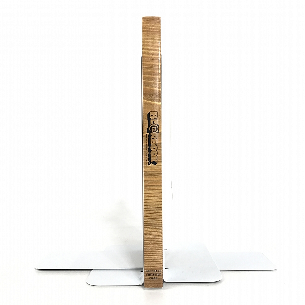 実際に弊社で買取させて頂いた【未開封含む】MEDICOM TOY/メディコムトイ BE@RBOOK Celebrating MEDICOM TOY 10th Anniversary with 5-year-old BE@RBRIの画像 3枚目