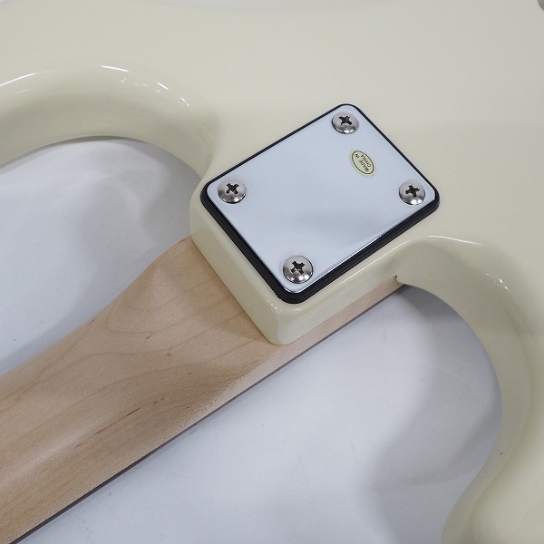 実際に弊社で買取させて頂いた★【難有り】Bacchus/バッカス UNIVERSE SERIES ストラトキャスターType エレキギター ソフトケース付の画像 8枚目