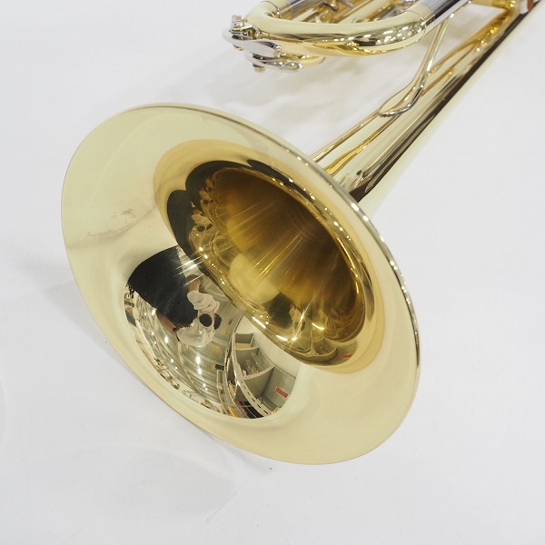 実際に弊社で買取させて頂いた【美品】YAMAHA/ヤマハ YTR-2320E/YTR2320E トランペット ゴールド ハードケース付の画像 2枚目