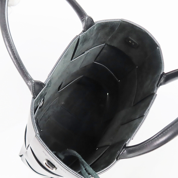 実際に弊社で買取させて頂いたBOTTEGAVENETA/ボッテガヴェネタ マキシイントレチャート アルコトート ショルダーバッグ 736184VB1K08480の画像 3枚目