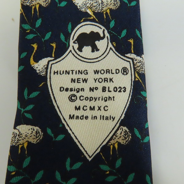 実際に弊社で買取させて頂いたHUNTING WORLD/ハンティングワールド ダチョウ総柄 ネクタイの画像 2枚目