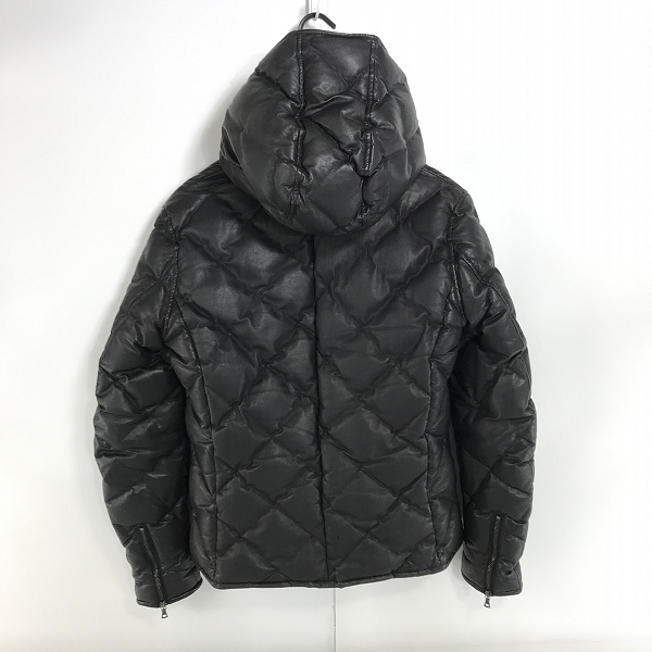 実際に弊社で買取させて頂いたISAMUKATAYAMA BACKLASH/バックラッシュ カンガルー ポーランド ホワイトグース ダウンジャケット 1363-02/Mの画像 1枚目