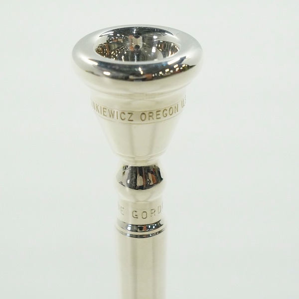 実際に弊社で買取させて頂いたJ.MARCINKIEWICZ/マーシンキウィッツ CLAUDE GORDON 22 クラウド・ゴードンモデル トランペット用 マウスピースの画像 3枚目