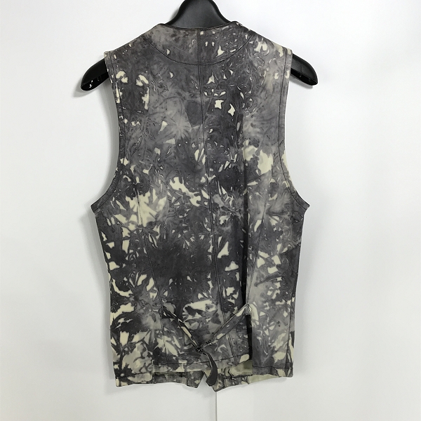 実際に弊社で買取させて頂いたISAMUKATAYAMA BACKLASH/バックラッシュ シンチバック 絞り染め シープレザーベスト 1124-01 Mの画像 1枚目