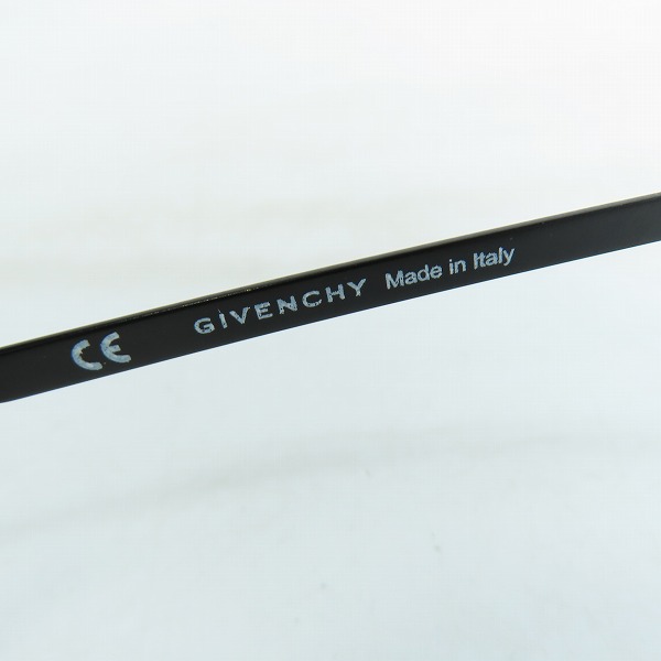 実際に弊社で買取させて頂いたGIVENCHY/ジバンシィ ティアドロップサングラス SGVA51の画像 6枚目