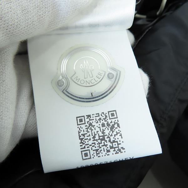 実際に弊社で買取させて頂いた【JPタグ】MONCLER/モンクレール MONTCLA GIUBBOTTO/モンクラー ダウンジャケット G20911A00144/3の画像 4枚目