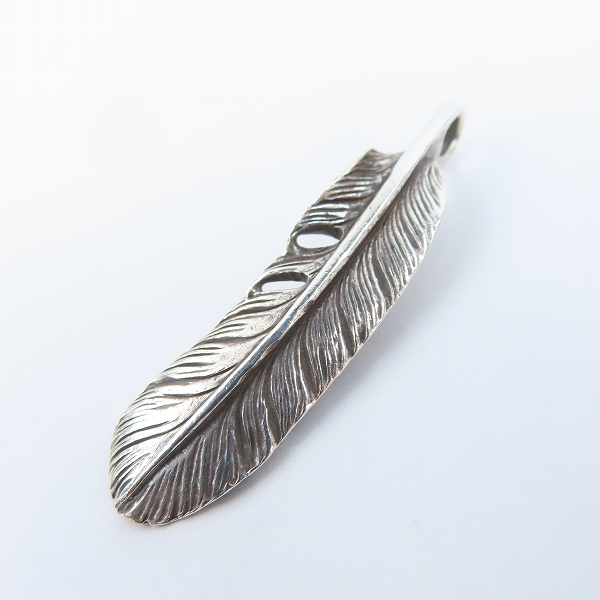 実際に弊社で買取させて頂いたARIZONA FREEDOM/アリゾナフリーダム フェザー ペンダントトップ 左向き