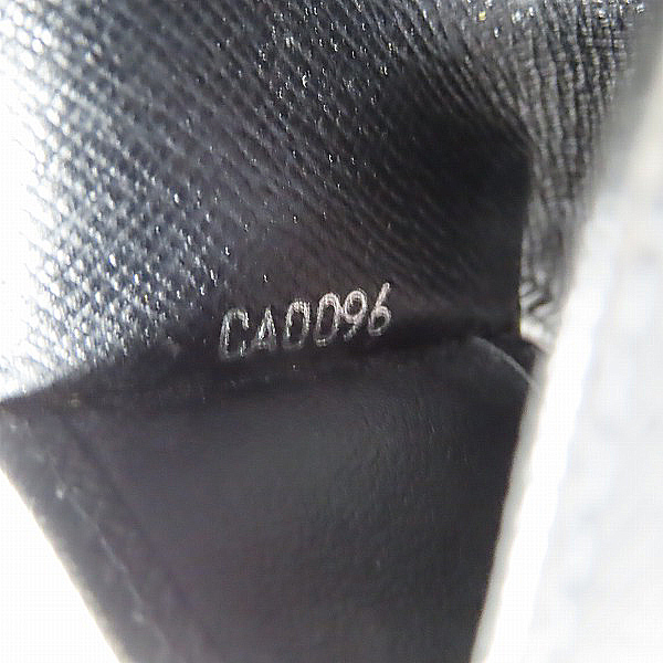 実際に弊社で買取させて頂いたLOUIS VUITTON/ルイヴィトン ミュルティクレ4 エピ 4連 キーケース M63822の画像 5枚目