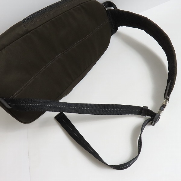 実際に弊社で買取させて頂いたCOACH/コーチ ワンショルダー/レザーボディバッグ/スリング パック F70692の画像 2枚目