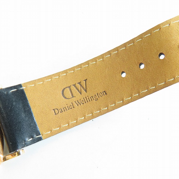 実際に弊社で買取させて頂いたDaniel Wellington/ダニエルウェリントン 腕時計 B40R31の画像 4枚目